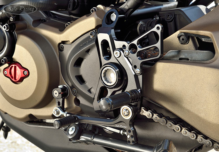 SATO RACING Ducati Monster 1200 821 2014-16 Rear Sets [L]-side in Black