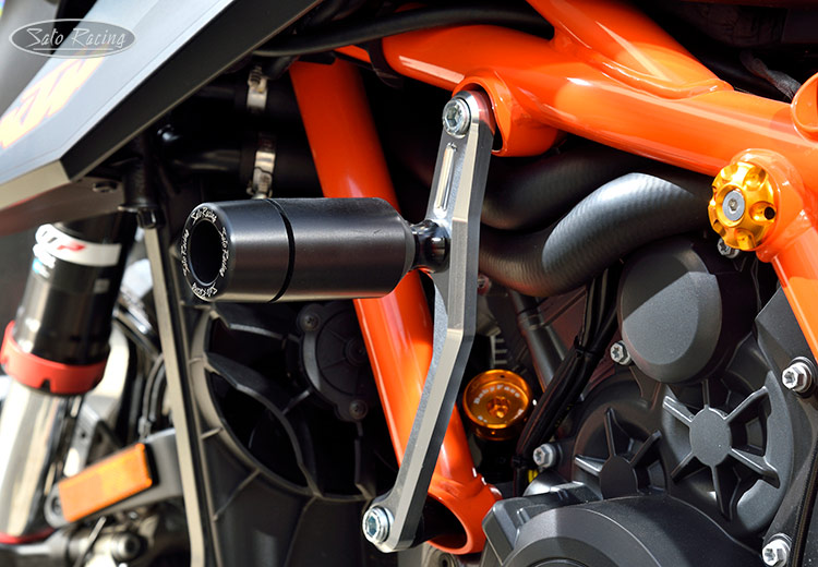 SATO RACING 1290 Super Duke R '20 Frame Slider [L]-side