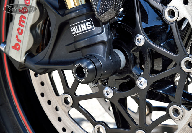 SATO RACING Front Axle Sliders for Triumph Speed Triple 1050 - R-side