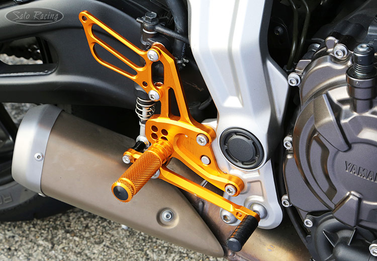 SATO RACING Rear Sets in Gold R-side for Yamaha FZ-07 MT-07