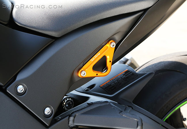 SATO RACING L-side Racing Hook in GOLD for ZX-10R