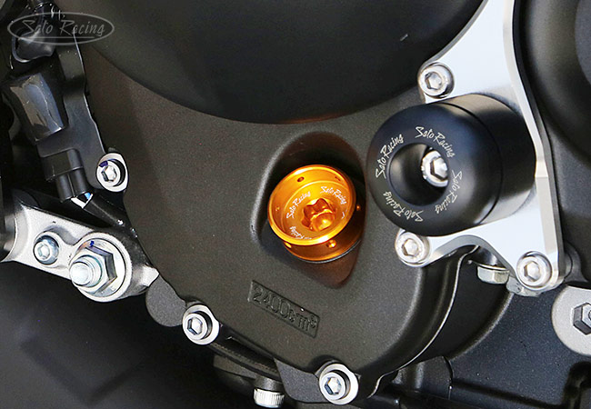 Oil Filler Cap Y-OFCAP3-RG installed on an XSR900