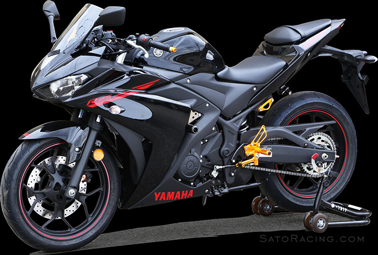 Yamaha YZF-R25 (R3) with SATO RACING Race Concept Rear Sets, Type1 Frame Sliders and Swingarm Spools