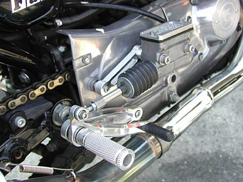 Sato Racing Sportster ('91-'03) Rear Sets [R] mounted on stock sprocket cover
