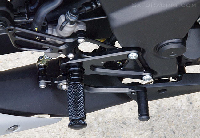 SATO RACING CBR250R / CBR300R Rear Sets in Black - R-side