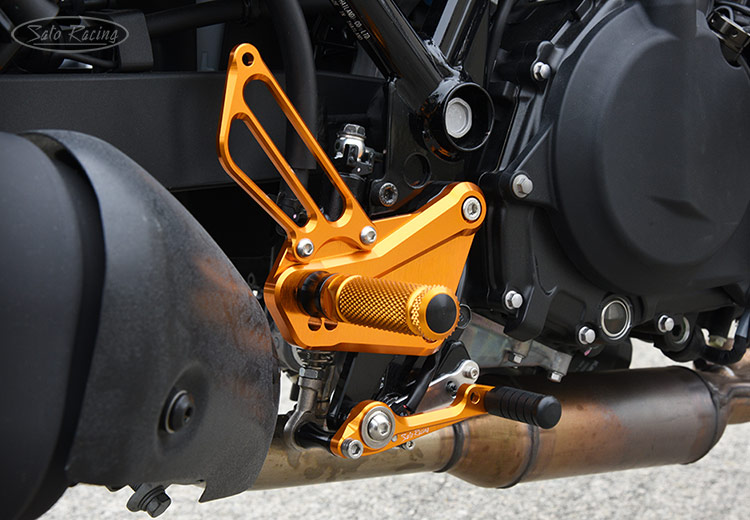 SATO RACING Kawasaki Eliminator [R]-side Rear Sets in Gold
