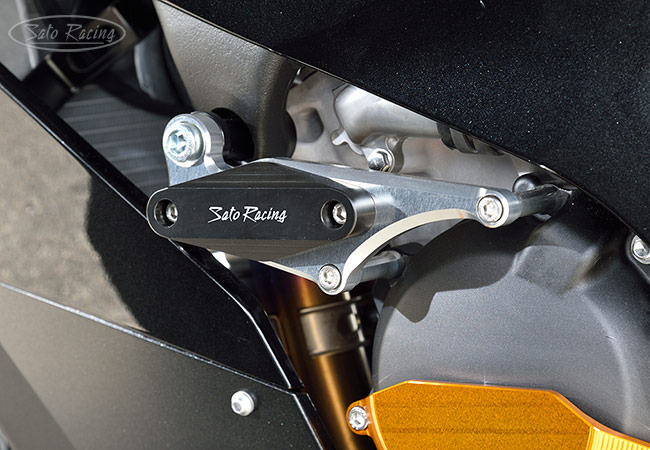 SATO RACING Flush mount Frame Slider L-side on a 2021 ZX-10R