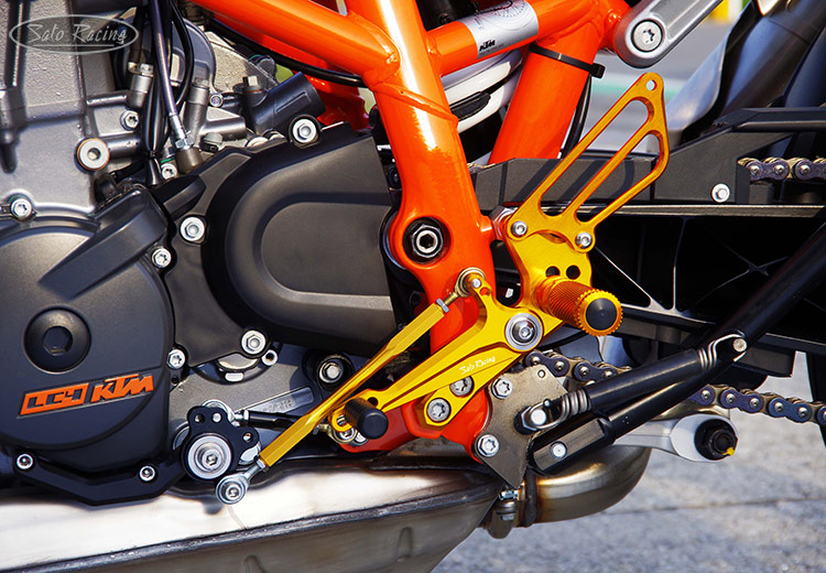 SATO RACING KTM 690 Duke ('12- ) Rear Sets [L]-side