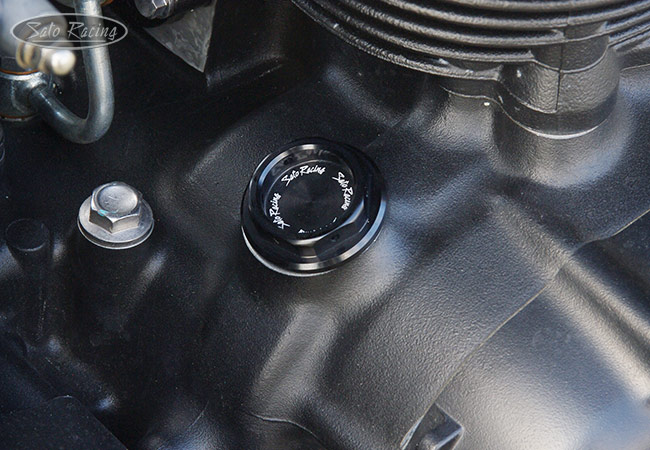 Oil Cap T-OFCAP2-HB on a Bonneville