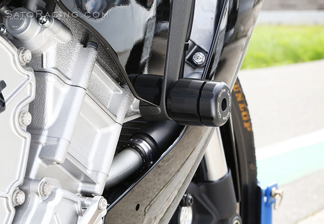 SATO RACING Frame Slider [R] for Yamaha R1 '15-'25